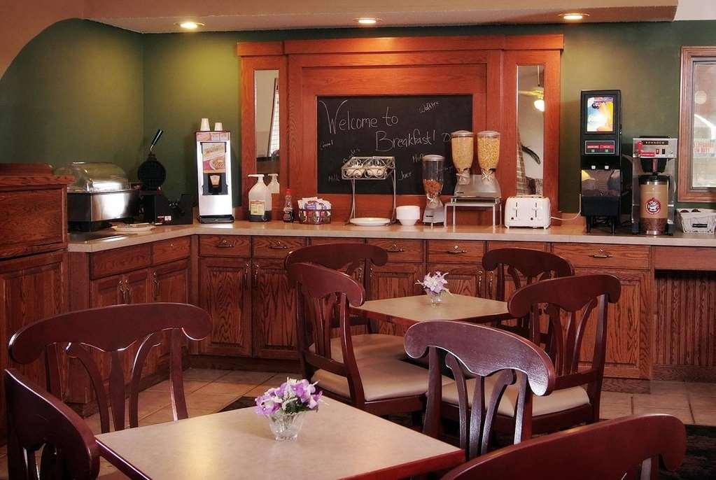 Quality Inn Atchison Екстериор снимка