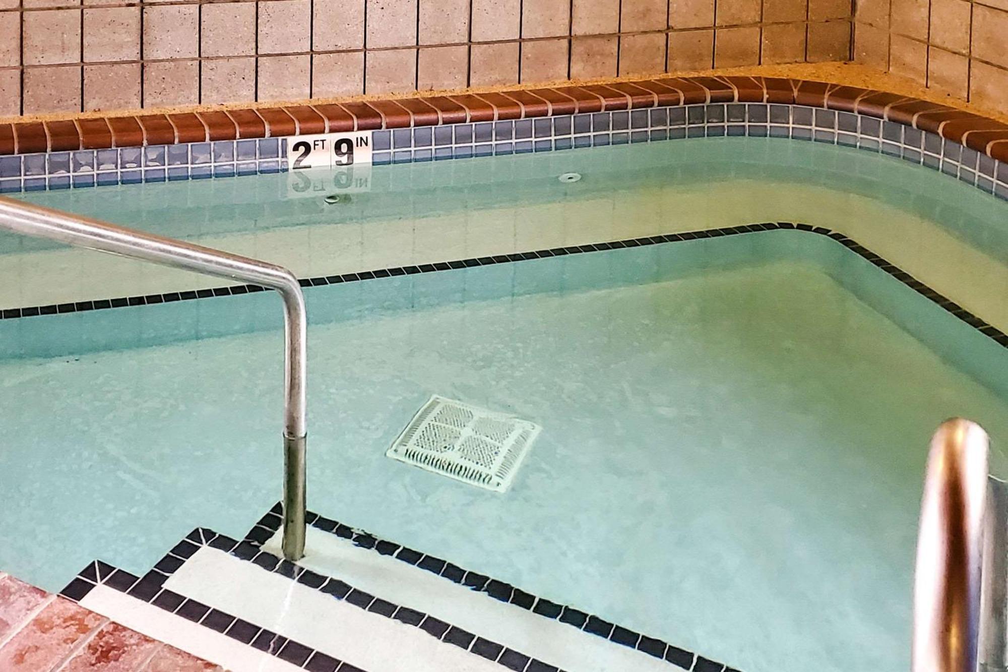 Quality Inn Atchison Екстериор снимка