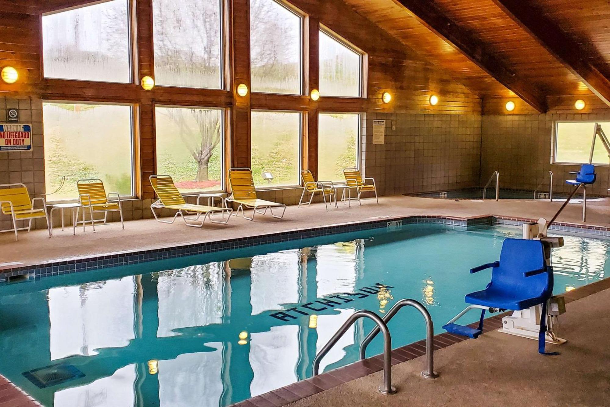 Quality Inn Atchison Екстериор снимка