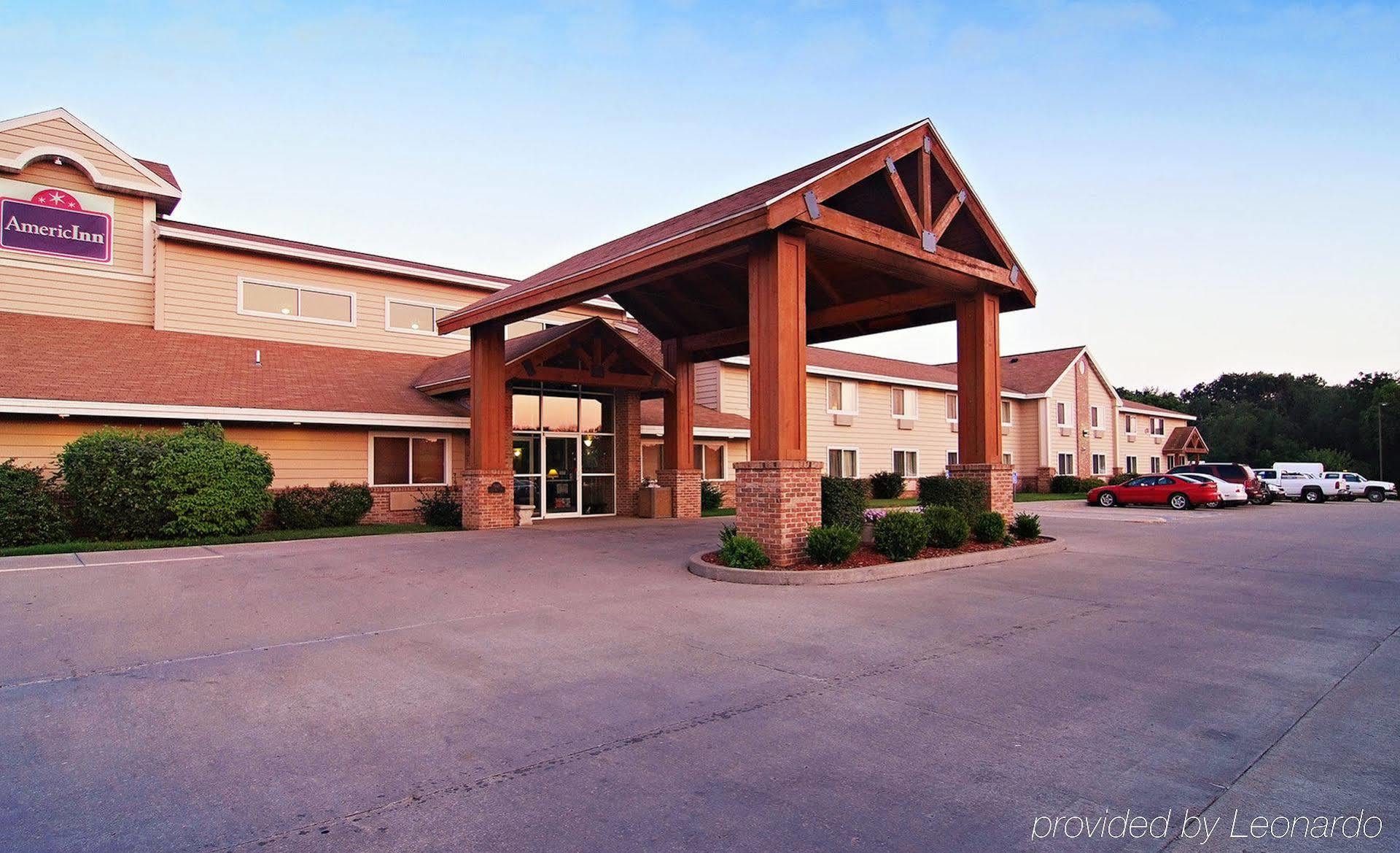 Quality Inn Atchison Екстериор снимка